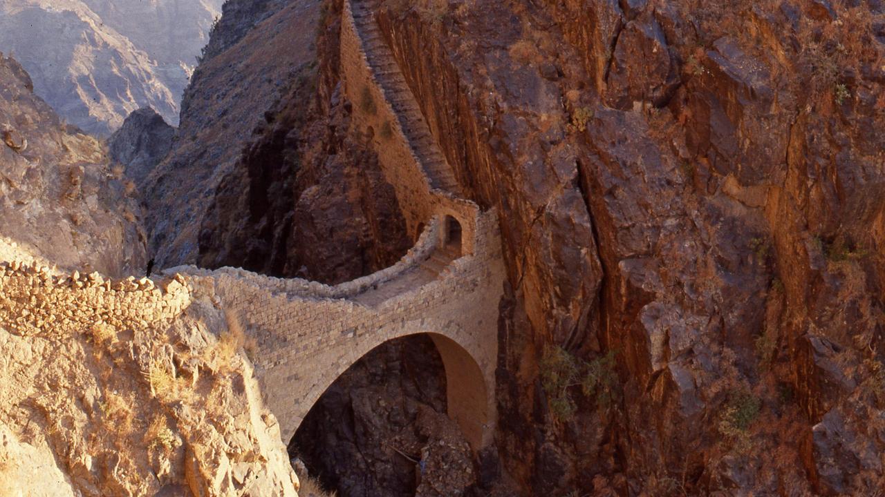 Мост Шераха - упорство человечества в Йемене